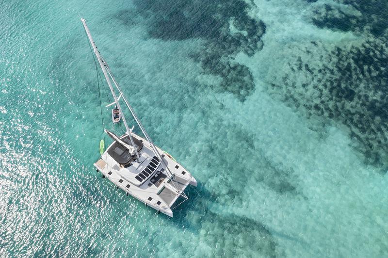 Book yachts online - catamaran - Lagoon 52 F owner version - EMERALD GEMINI - rent