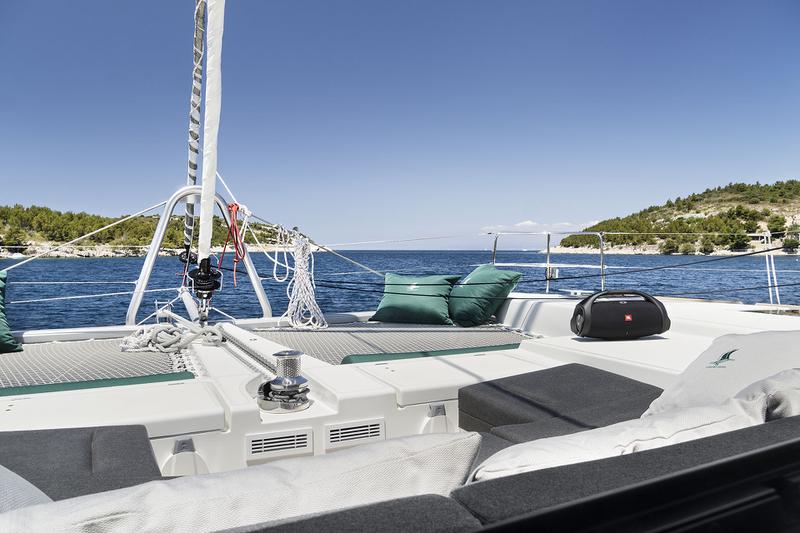 Book yachts online - catamaran - Lagoon 52 F owner version - EMERALD GEMINI - rent