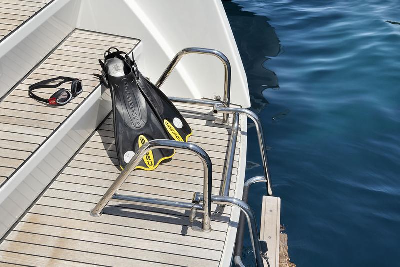 Book yachts online - catamaran - Lagoon 52 F owner version - EMERALD GEMINI - rent