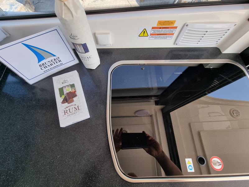 Book yachts online - motorboat - Balt 918 Titanium - Wanderer - rent