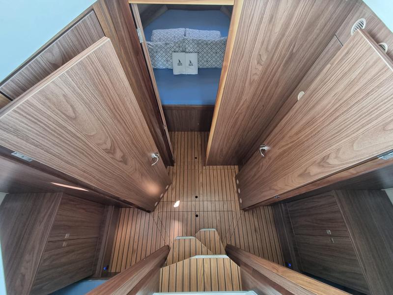 Book yachts online - motorboat - Balt 918 Titanium - Wanderer - rent