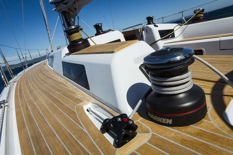 Book yachts online - sailboat - Grand Soleil 43 - Super G - rent