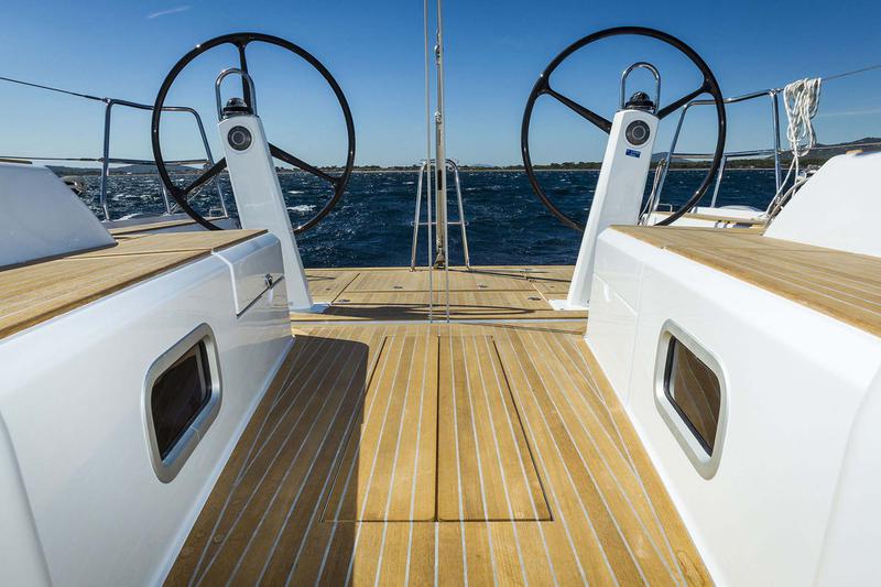 Book yachts online - sailboat - Grand Soleil 43 - Super G - rent