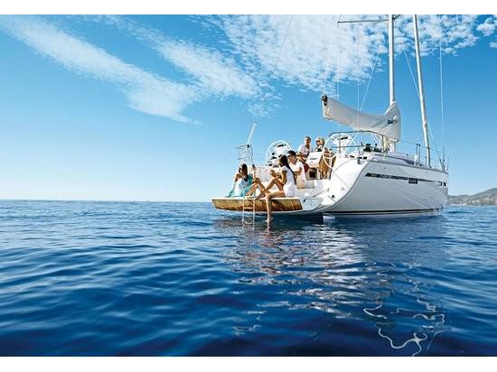 Book yachts online - sailboat - Bavaria 46 Cruiser - Sail Deneb - rent