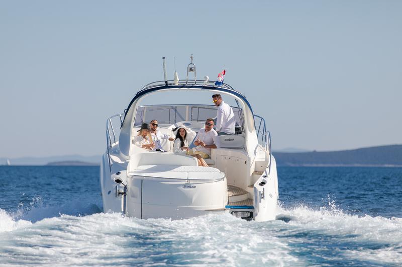 Book yachts online - motorboat - Salpa 38.5 - ICTIS - rent