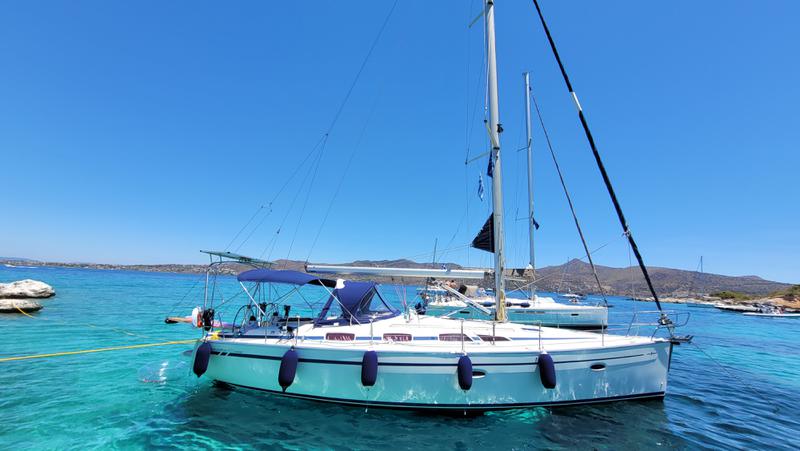 Book yachts online - sailboat - Bavaria 40 - BLACK PEARL - rent