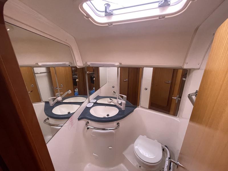 Book yachts online - sailboat - Bavaria 46 Cruiser - Buba V - rent