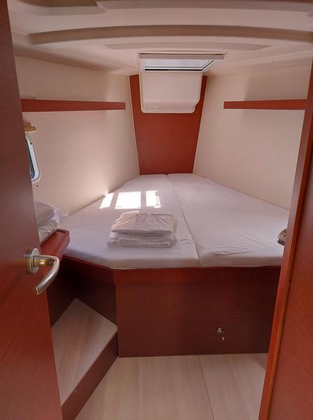 Book yachts online - sailboat - Hanse 418 - Pasithea - rent