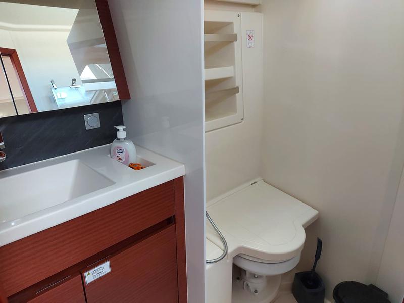 Book yachts online - sailboat - Hanse 418 - Pasithea - rent