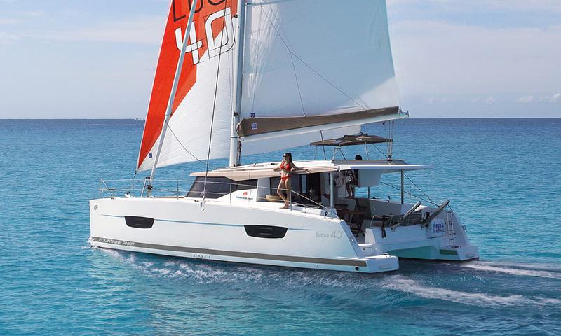 Book yachts online - catamaran - Lucia 40 - Infinite Blue - rent
