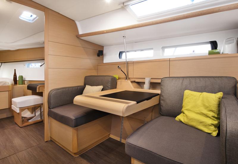 Book yachts online - sailboat - Sun Odyssey 479 - Breaking Away - rent