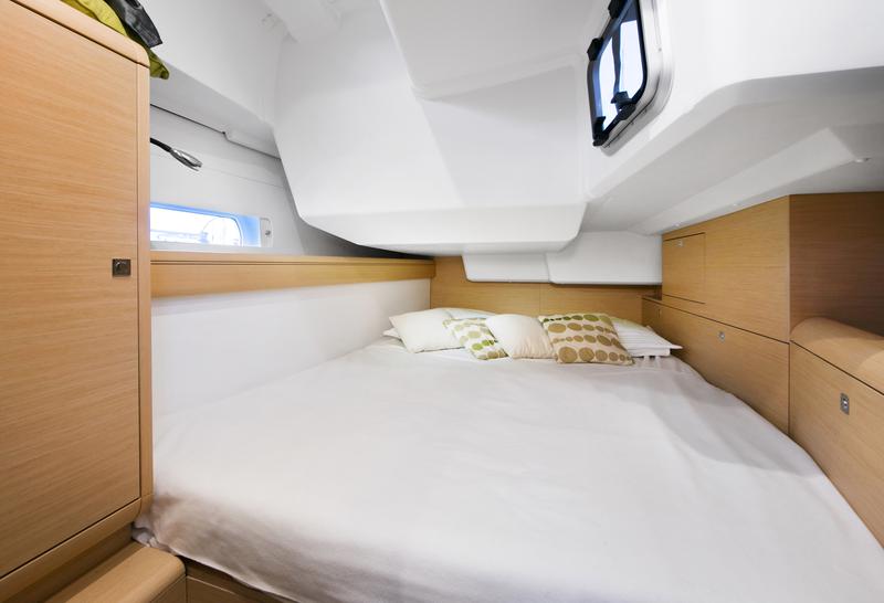 Book yachts online - sailboat - Sun Odyssey 479 - Breaking Away - rent