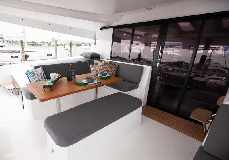 Book yachts online - catamaran - Elba 45 - USS Flamingo - rent