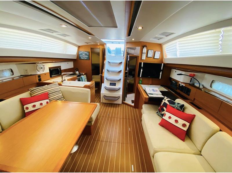 Book yachts online - sailboat - Sun Odyssey 44DS - Beverly Isabella - rent