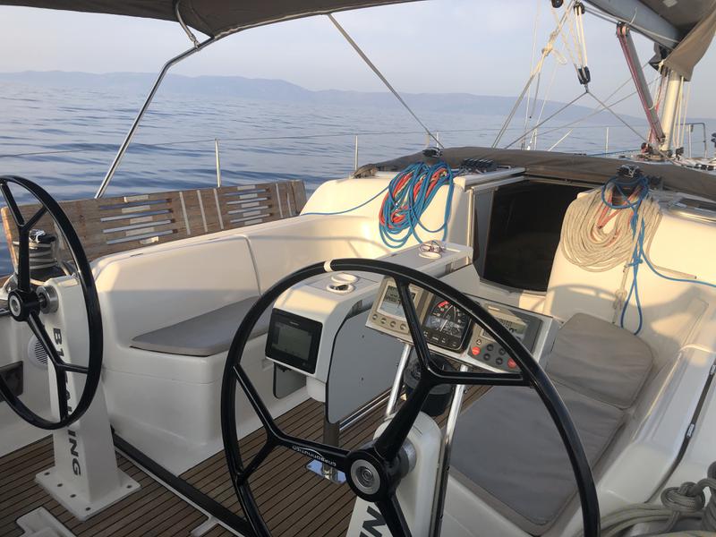 Book yachts online - sailboat - Dufour 44 - Victoria 1 - Refit 2018 - rent
