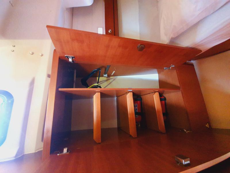 Book yachts online - sailboat - Dufour 405 - Namaste - rent