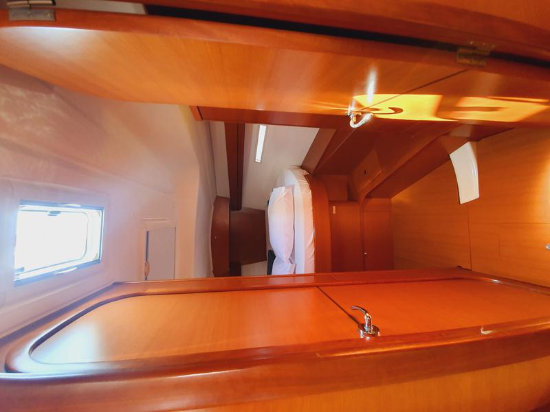 Book yachts online - sailboat - Dufour 405 - Namaste - rent