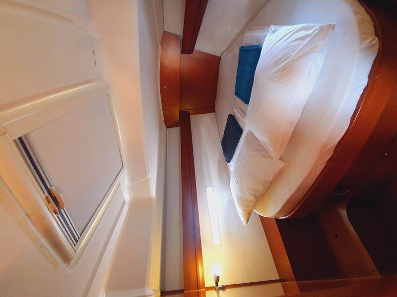 Book yachts online - sailboat - Dufour 405 - Namaste - rent