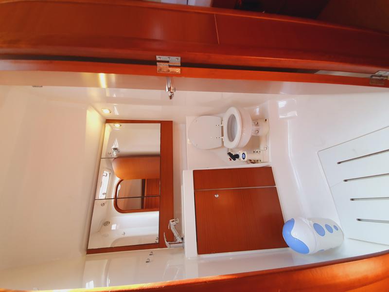 Book yachts online - sailboat - Dufour 405 - Namaste - rent