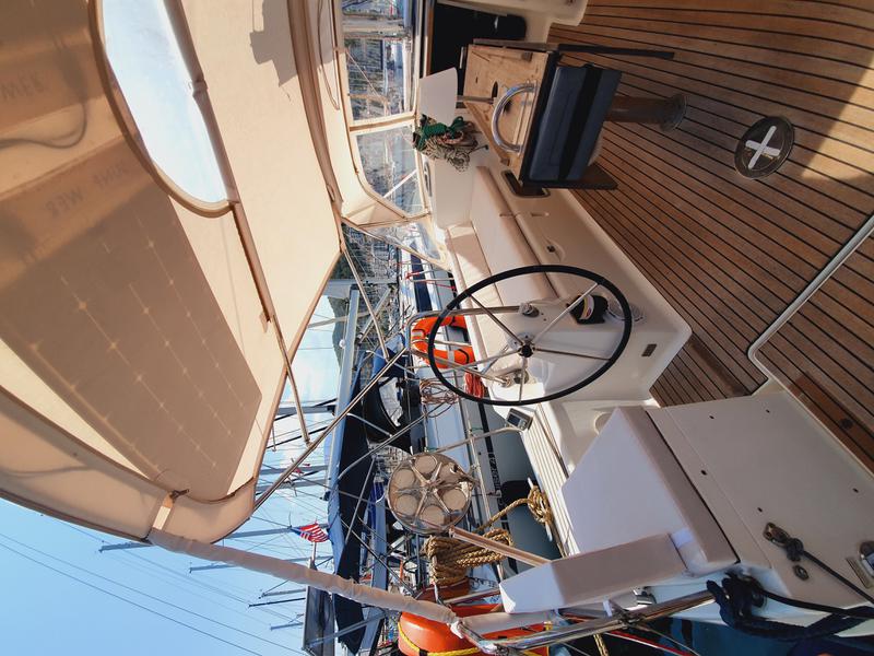 Book yachts online - sailboat - Dufour 405 - Namaste - rent