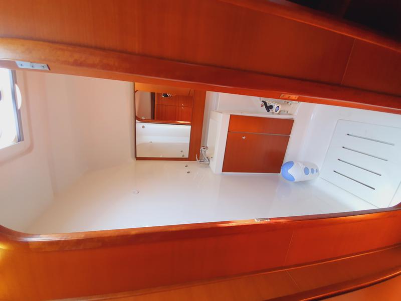 Book yachts online - sailboat - Dufour 405 - Namaste - rent