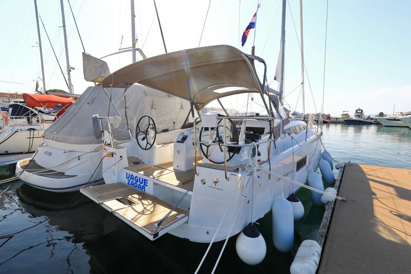 Book yachts online - sailboat - Sun Odyssey 410 - Vague - rent