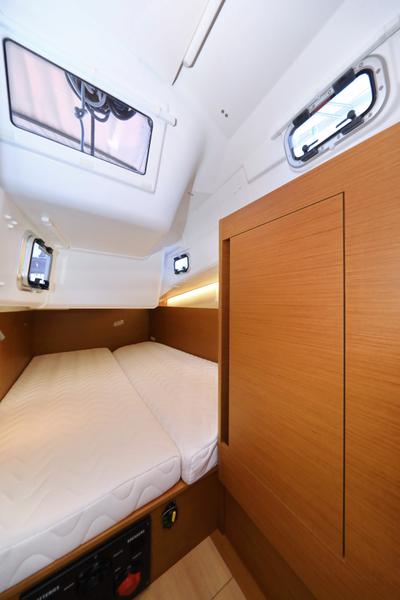 Book yachts online - sailboat - Sun Odyssey 410 - Vague - rent