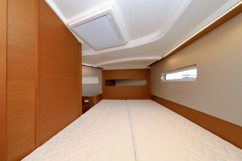 Book yachts online - sailboat - Sun Odyssey 410 - Vague - rent