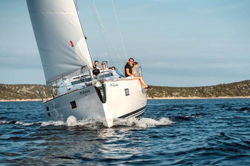 Book yachts online - sailboat - Elan 45.1 Impression 3 cabins 2 heads - Urshy - rent