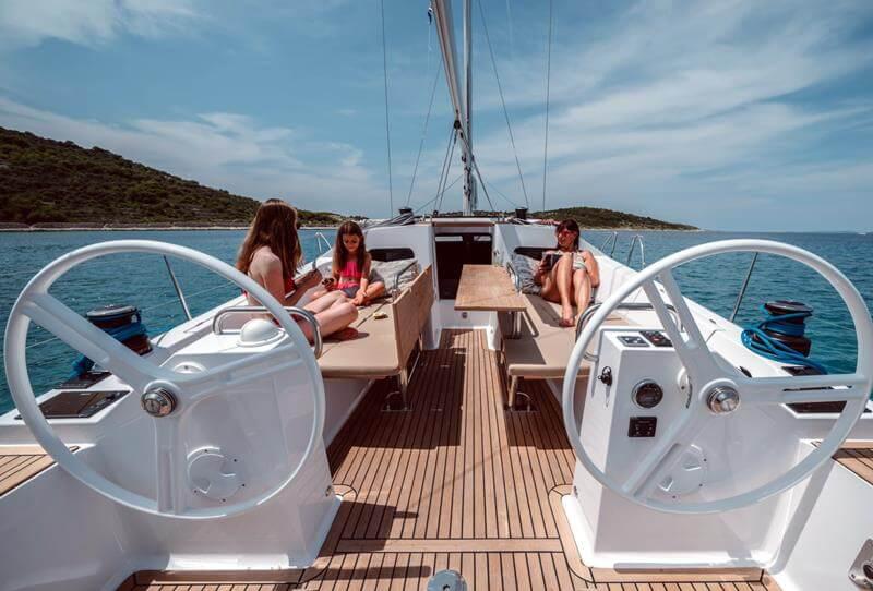 Book yachts online - sailboat - Elan 45.1 Impression 3 cabins 2 heads - Urshy - rent