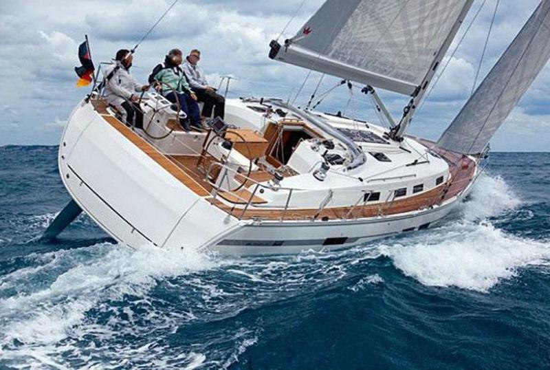 Book yachts online - sailboat - Bavaria Cruiser 45 - Elise -Bavaria 45 Cruiser - rent