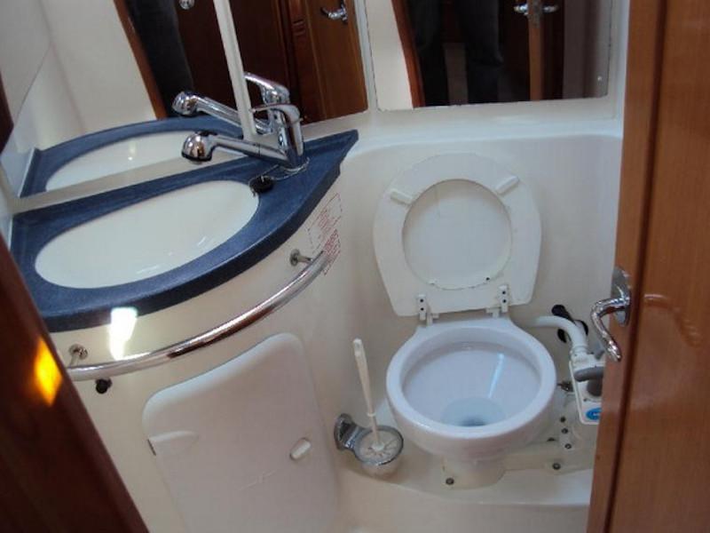 Book yachts online - sailboat - Bavaria 39 Cruiser - Marja - rent