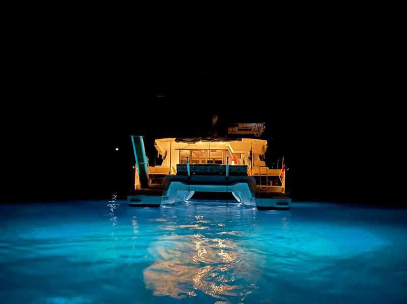 Book yachts online - catamaran - Astréa 42 - Nostos - rent