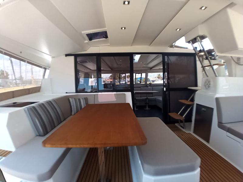Book yachts online - catamaran - Astréa 42 - Nostos - rent