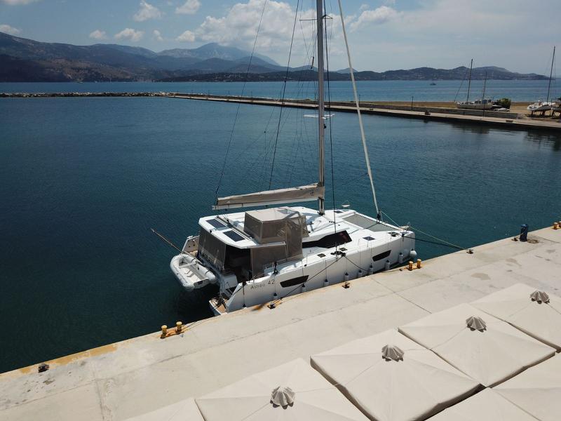 Book yachts online - catamaran - Astréa 42 - Nostos - rent
