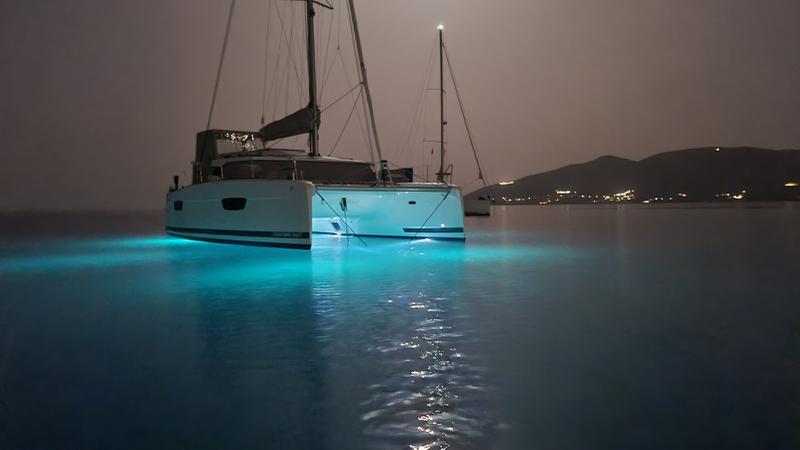Book yachts online - catamaran - Astréa 42 - Nostos - rent