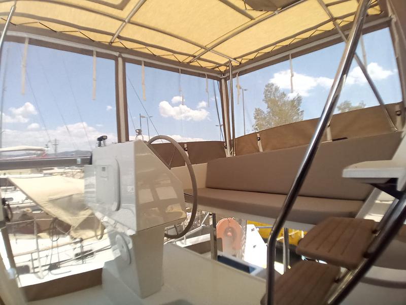 Book yachts online - catamaran - Astréa 42 - Nostos - rent
