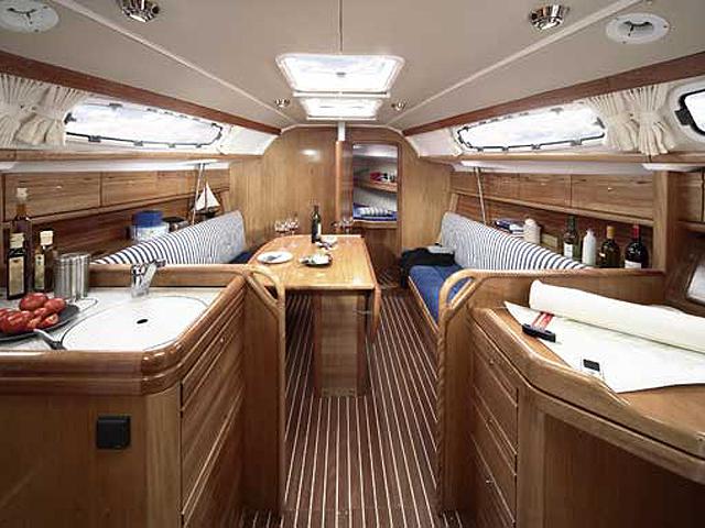 Book yachts online - sailboat - Bavaria 31 Cruiser - Jelsa - rent