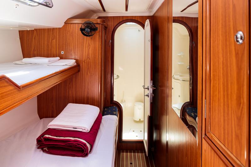 Book yachts online - sailboat - Ocean Star 51.2 - Silver Star - rent