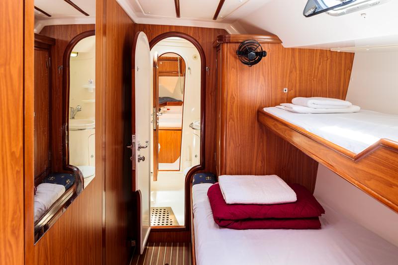 Book yachts online - sailboat - Ocean Star 51.2 - Silver Star - rent