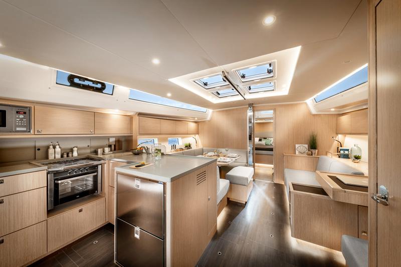 Book yachts online - sailboat - Bavaria C50 - PENELOPE - rent