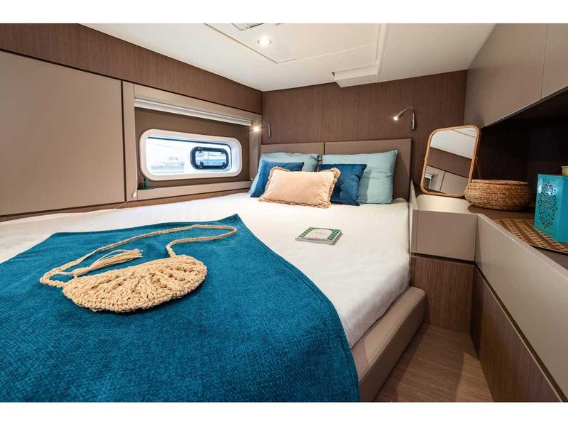 Book yachts online - catamaran - Bali 4.6 - Naya - rent