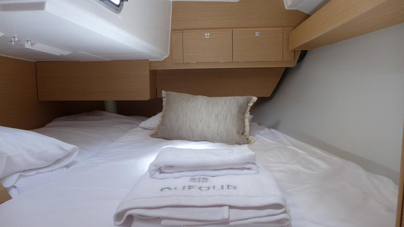 Book yachts online - sailboat - Dufour 360 - Mar me Quer - rent