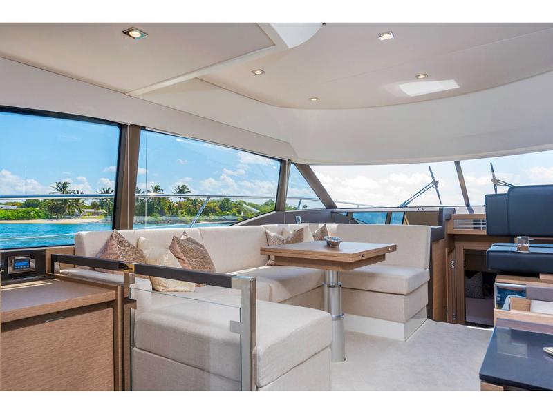 Book yachts online - motorboat - Prestige 460 Fly - Panacea - rent