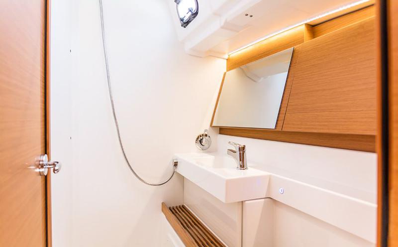 Book yachts online - sailboat - Sun Odyssey 490 - Grazia - rent