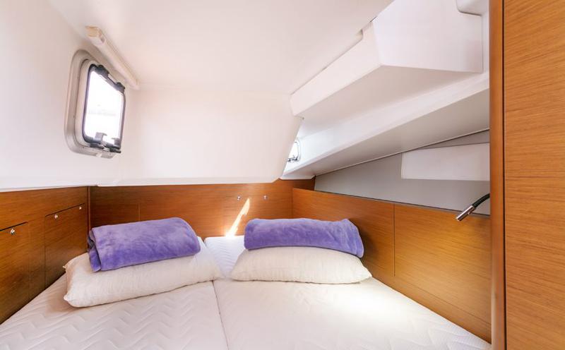 Book yachts online - sailboat - Sun Odyssey 490 - Frida - rent