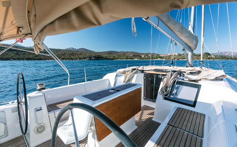 Book yachts online - sailboat - Dufour 412 GL - Gavi - rent