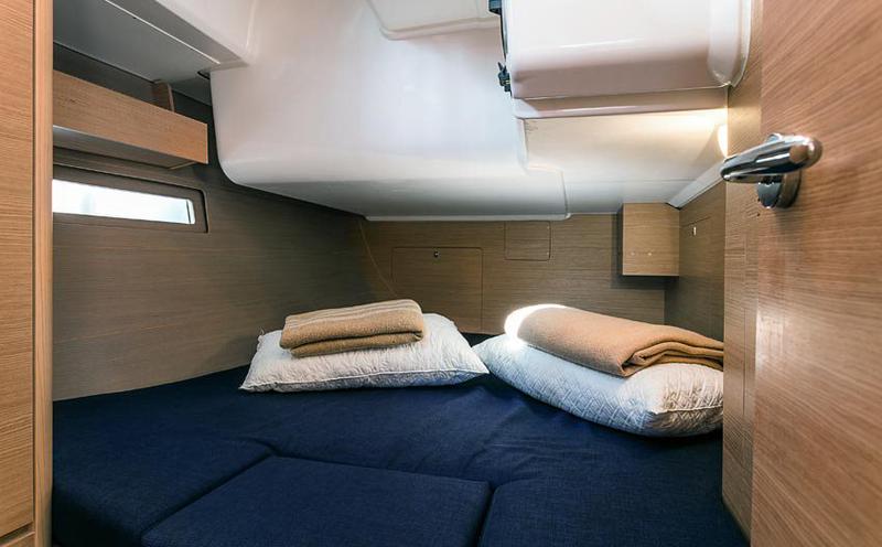 Book yachts online - sailboat - Dufour 412 GL - Francesca II - rent