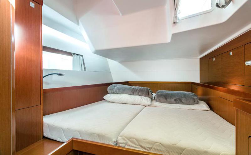 Book yachts online - sailboat - Oceanis 55 - Noemi - rent