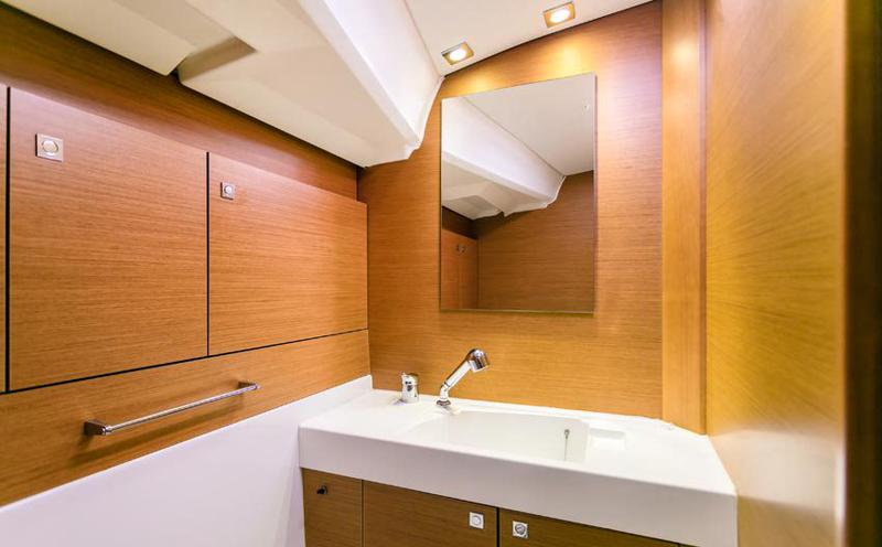 Book yachts online - sailboat - Sun Odyssey 509 - Caterina - rent